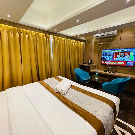 Home2 Renaissance Club Мумбаї Екстер'єр фото
