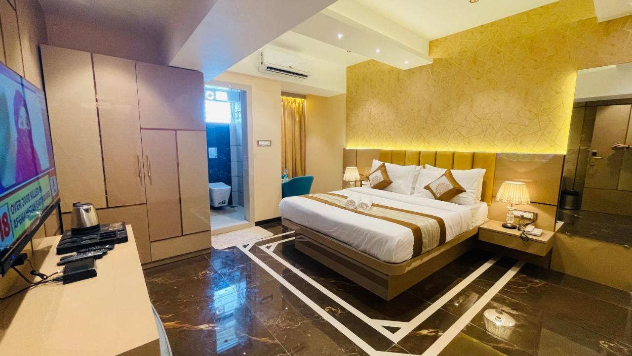 Home2 Renaissance Club Мумбаї Екстер'єр фото