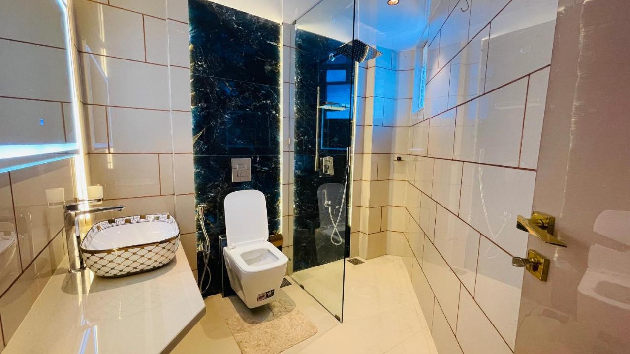 Home2 Renaissance Club Мумбаї Екстер'єр фото