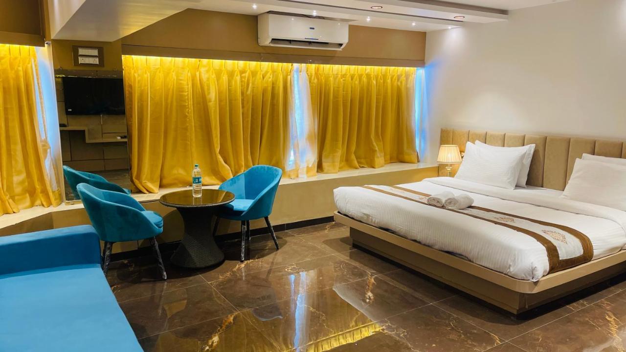 Home2 Renaissance Club Мумбаї Екстер'єр фото