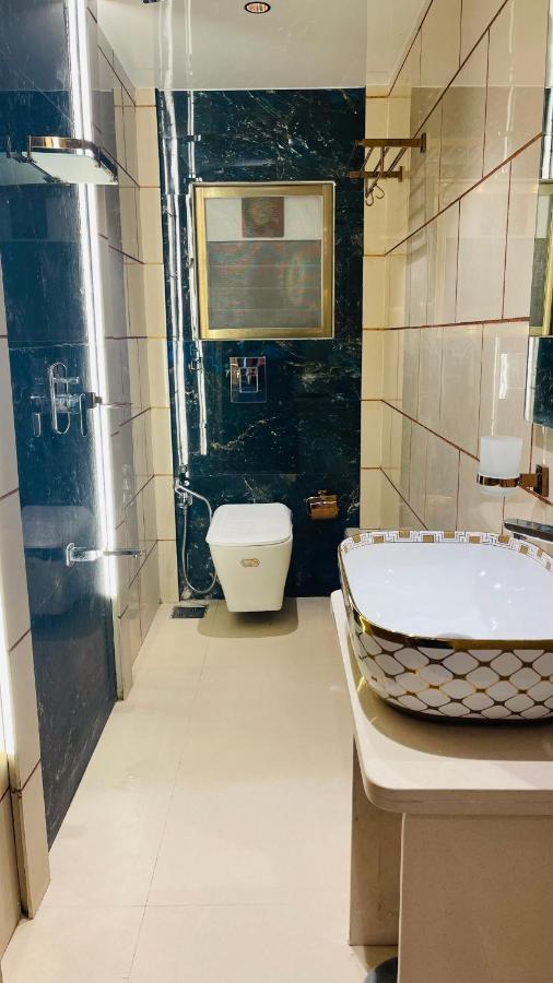 Home2 Renaissance Club Мумбаї Екстер'єр фото